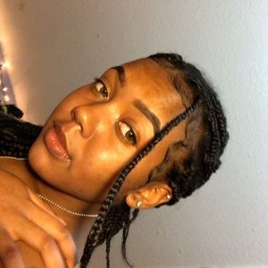 Meet your Posher, Ayanna